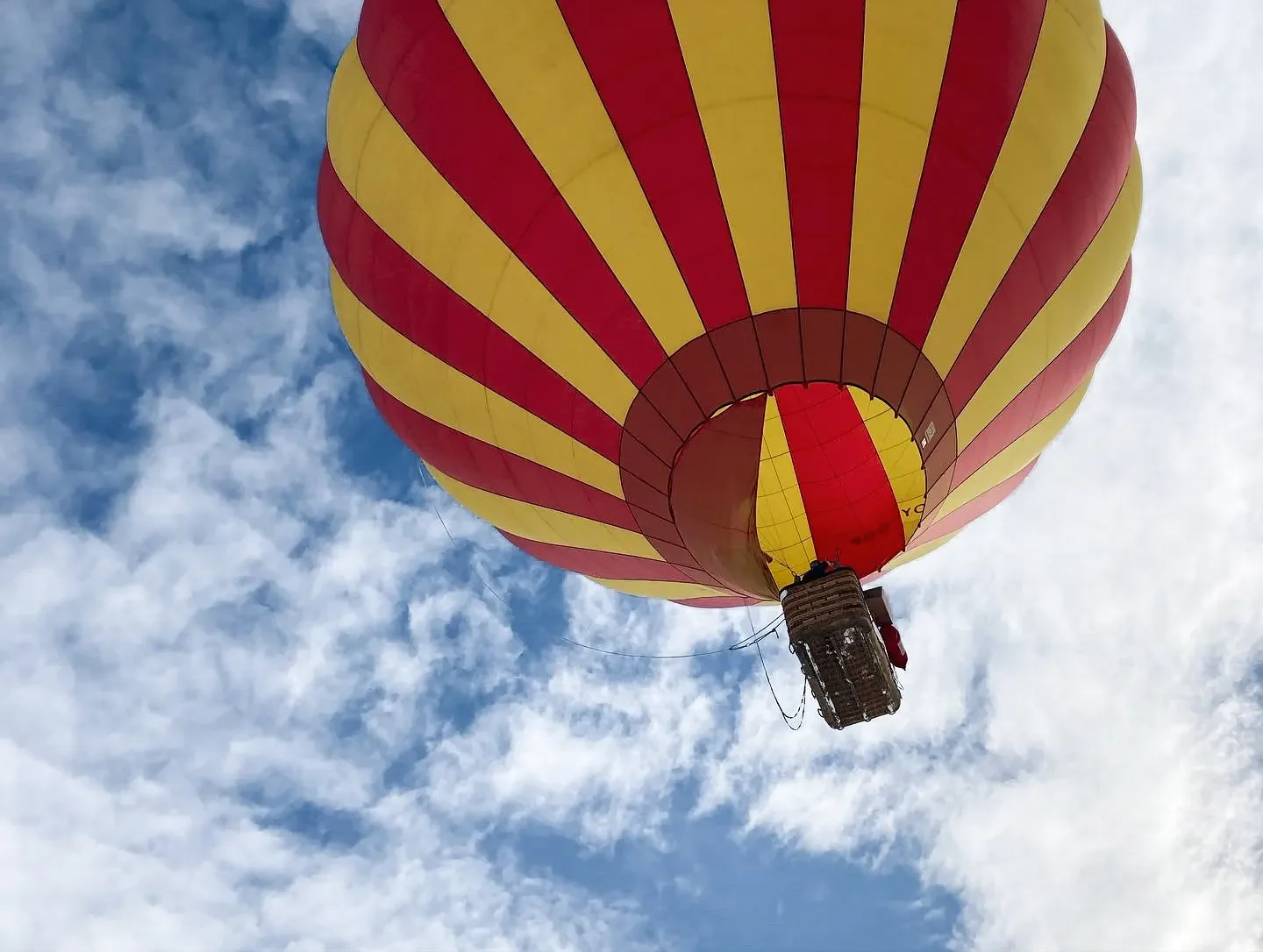 Z pudełkiem upominkowym